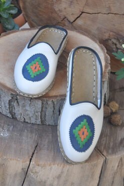 Alternative view of Krem Pabuç Model Desenli Terlik Çarık PMC06