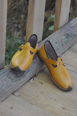 Sarı Tokalı Model Çarık-TMC02B